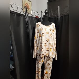 Old Navy NWT Women's Marshmellows Pajama Set in Cream Orange Brown XXL Cozy